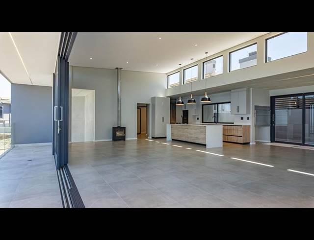 3 BEDROOM HOUSE FOR SALE IN PINNACLE POINT GOLF ESTATE